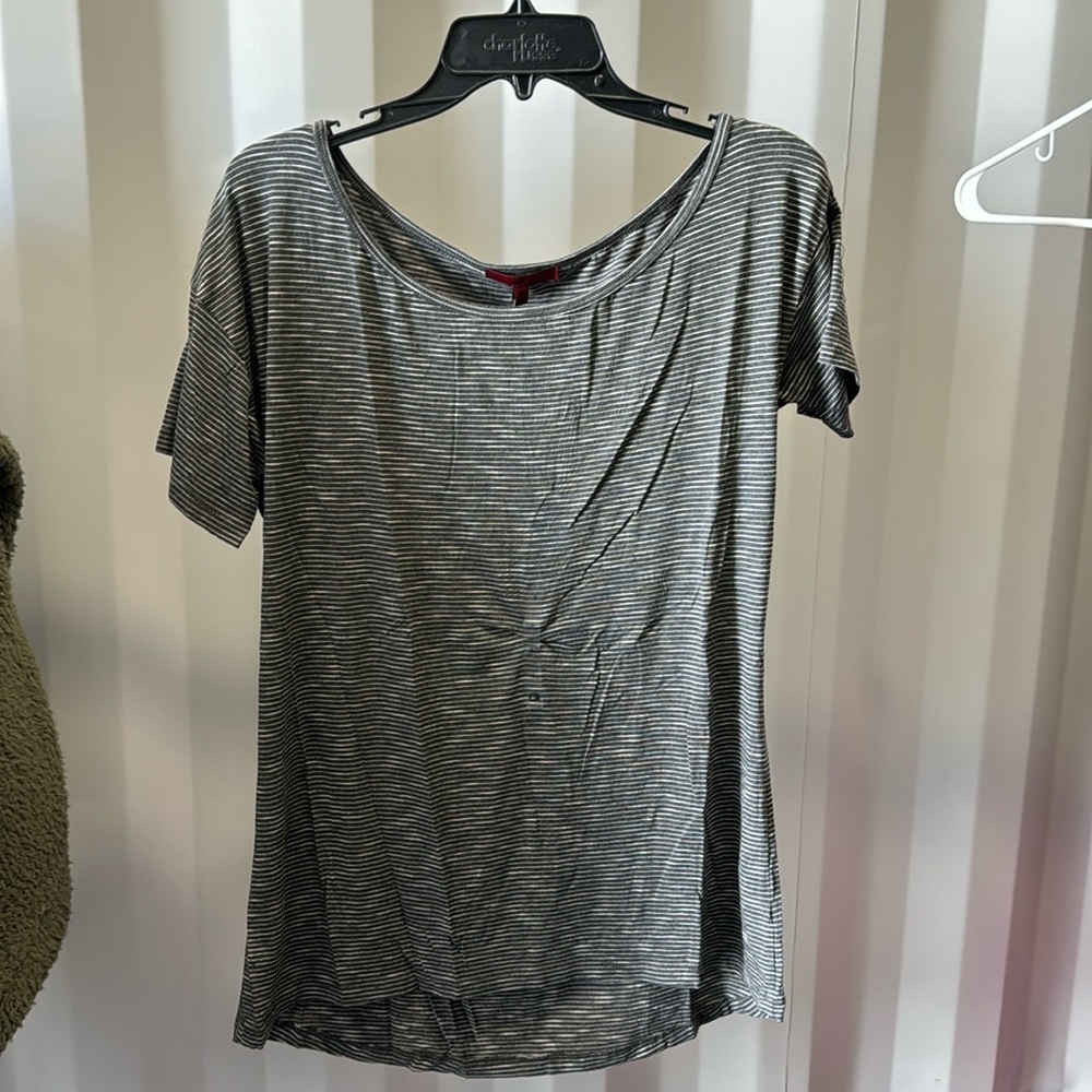 🤝BK red scoop neck off the shoulder top